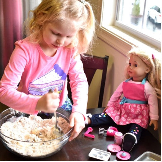 10 Activities Your Little One Can Do with Their Doll!