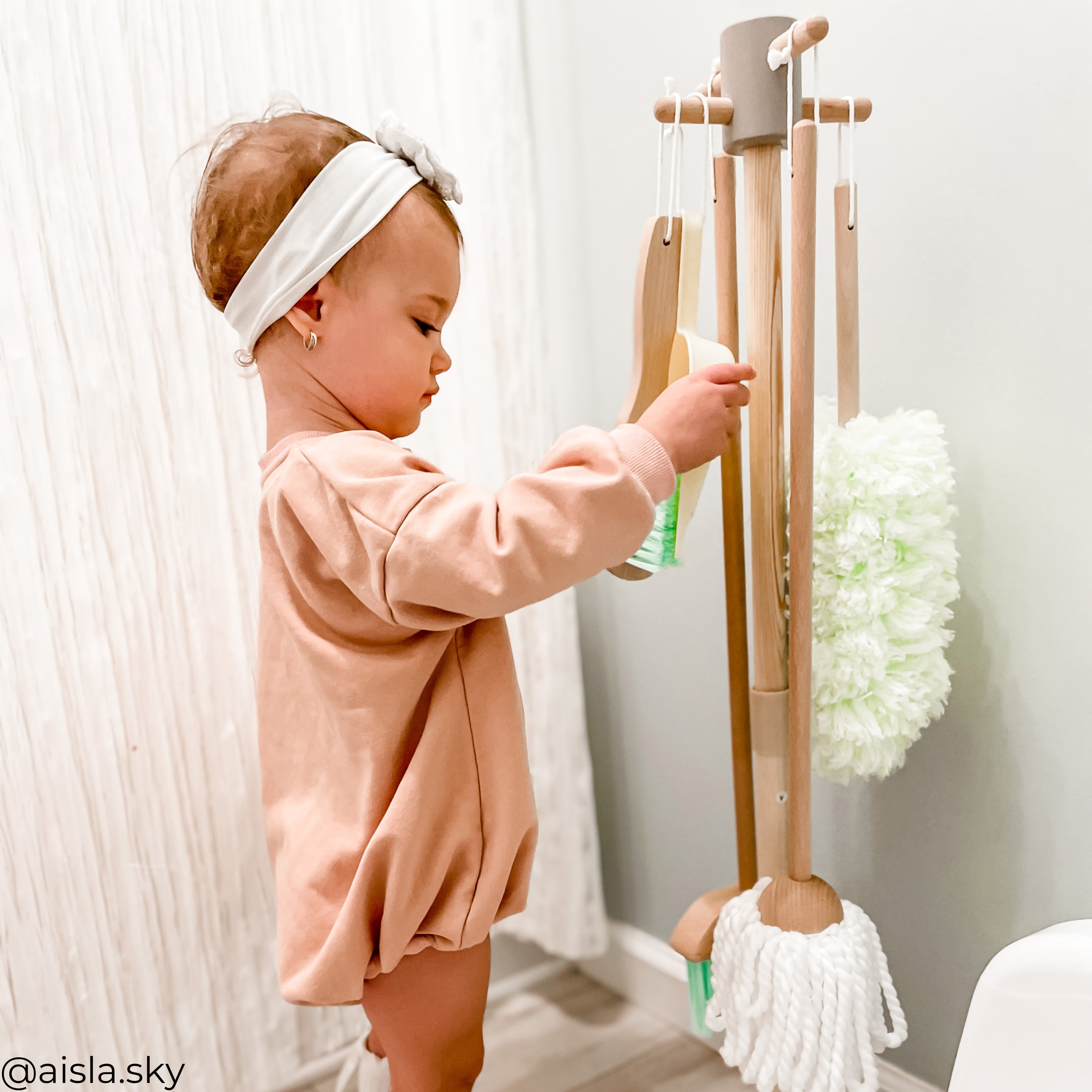 Teamson Kids Little Helper 6-Piece Household Cleaning Set with