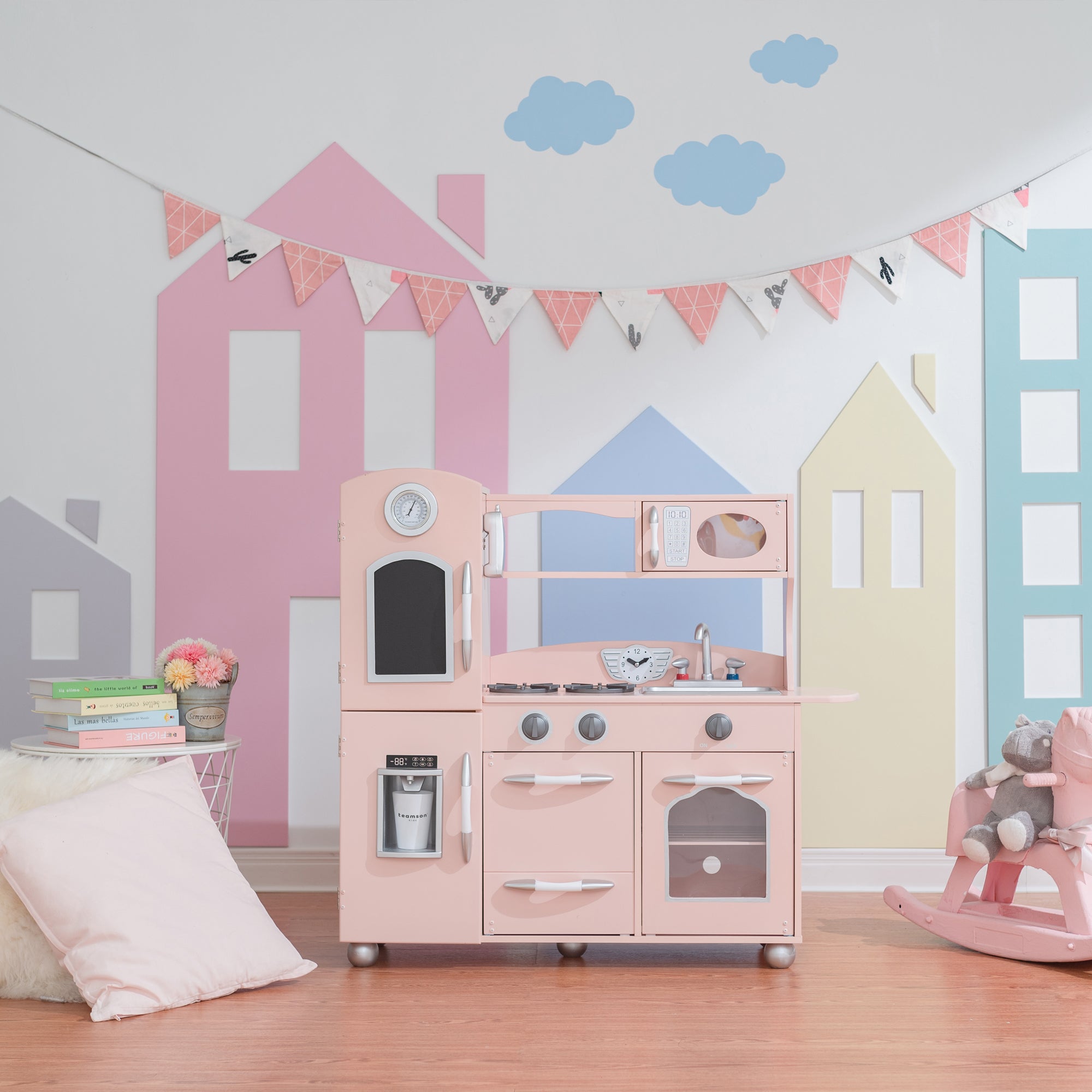Teamson Kids Little Chef Westchester Retro Play Kitchen, Pink – US