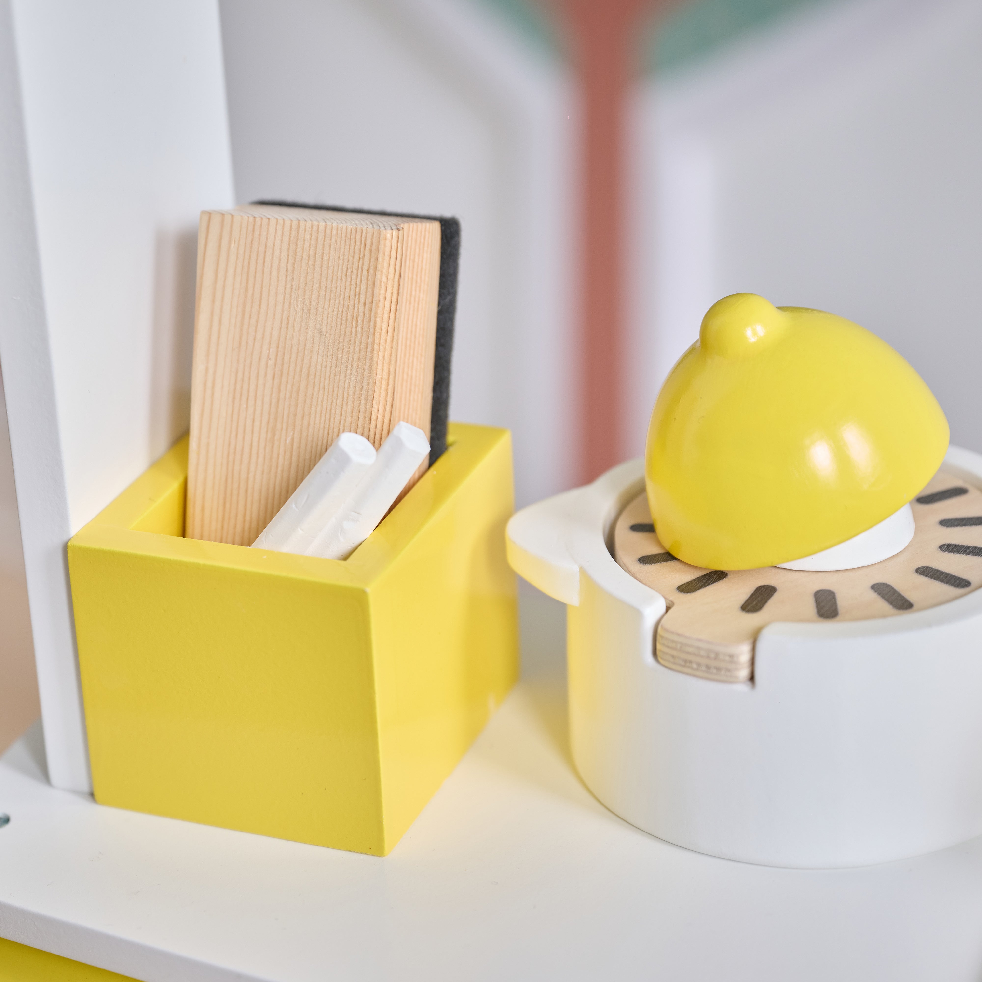 Sunny Citrus Lemonade Stand Playset with Interactive Accessories