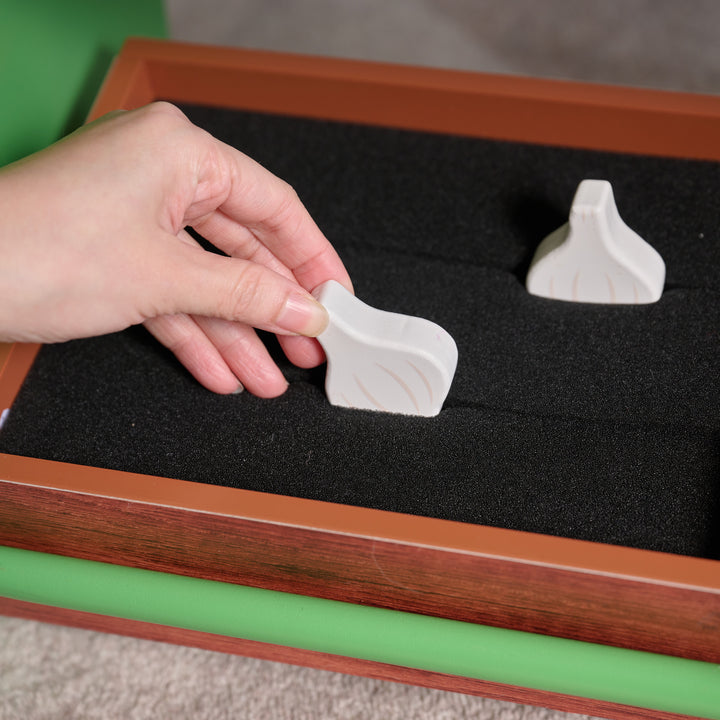 Vermont Farmers Market Stand with Interactive Accessories & Vegetables