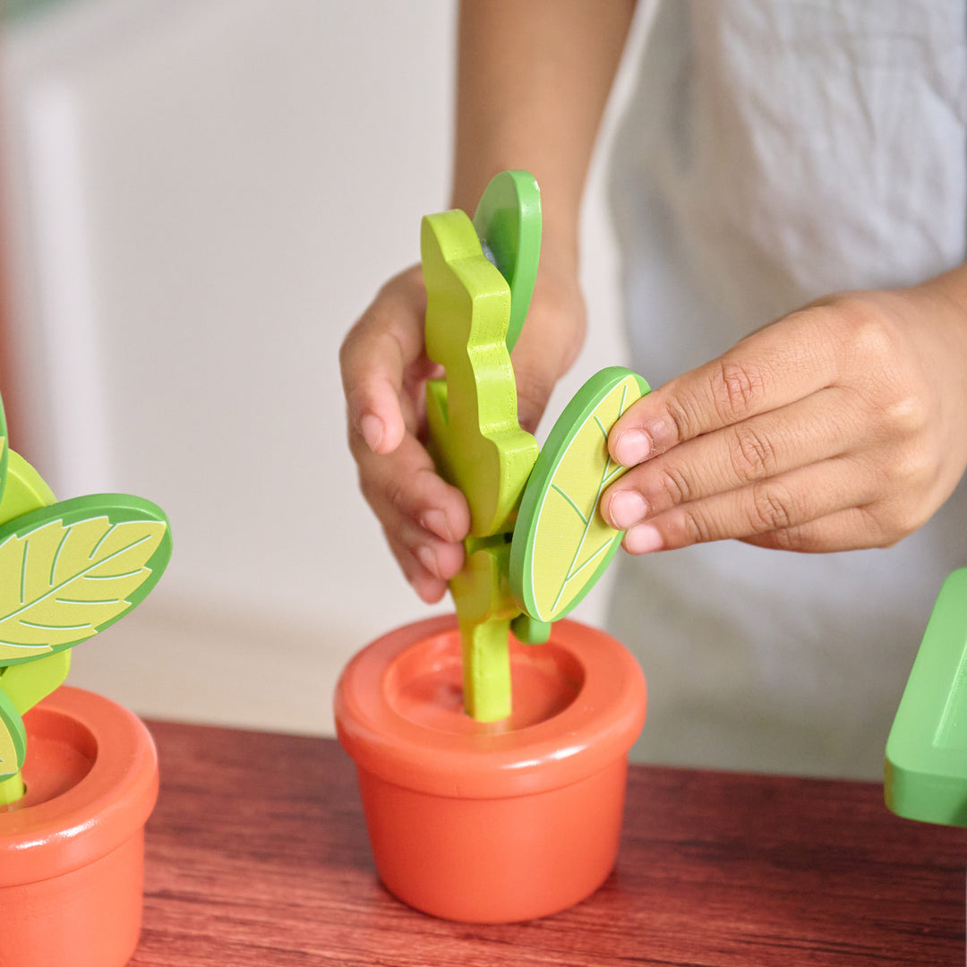 Vermont Farmers Market Stand with Interactive Accessories & Vegetables